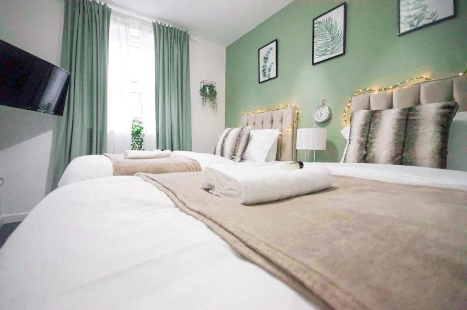 Affordable Digs Nr City Centre Sleeps5 Free Secure Parking Coventry Exterior photo