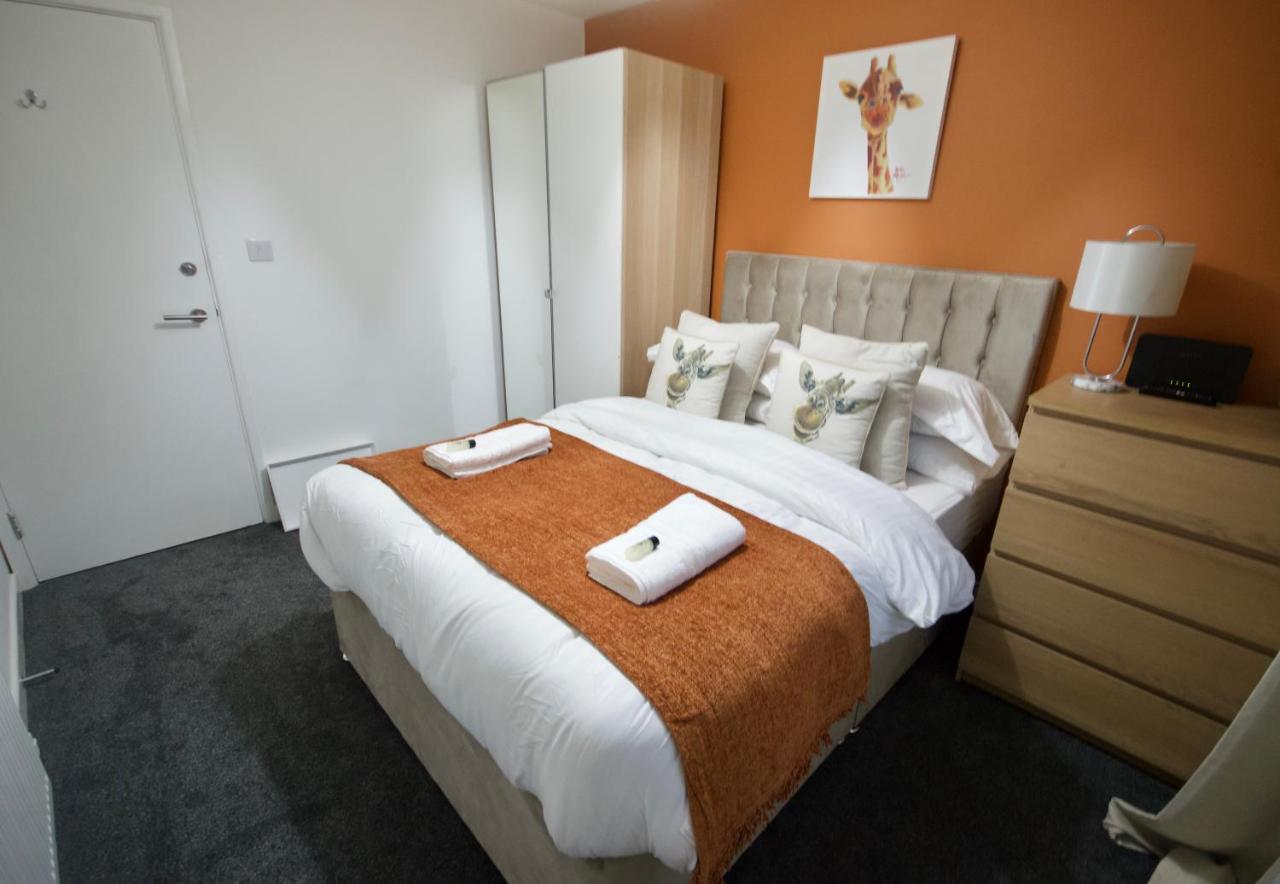 Affordable Digs Nr City Centre Sleeps5 Free Secure Parking Coventry Exterior photo